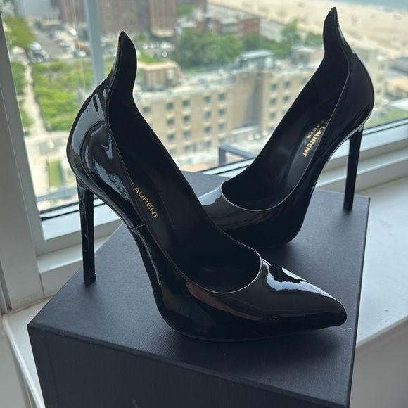 Saint Laurent patent leather pumps 37.5 - Picture 1 of 4